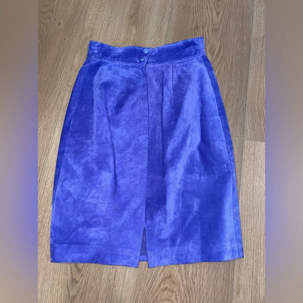 Vintage suede Danier Vibrant Purple Pencil Skirt - Picture 5 of 5